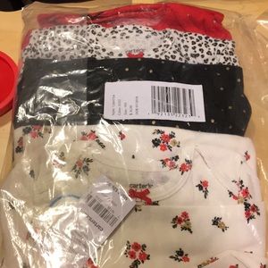 NWT 4 Pack Carter’s Christmas Girls Bodysuits 9 Month $26